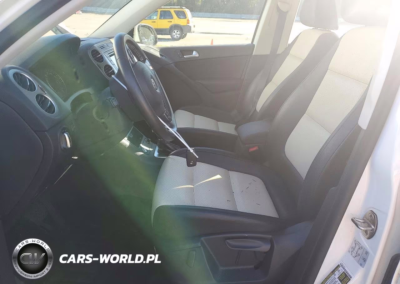 2016 Volkswagen Tiguan S VIN:WVGBV7AX5GW580668 - 7