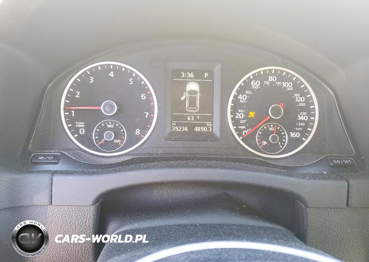2016 Volkswagen Tiguan S VIN:WVGBV7AX5GW580668 - 9