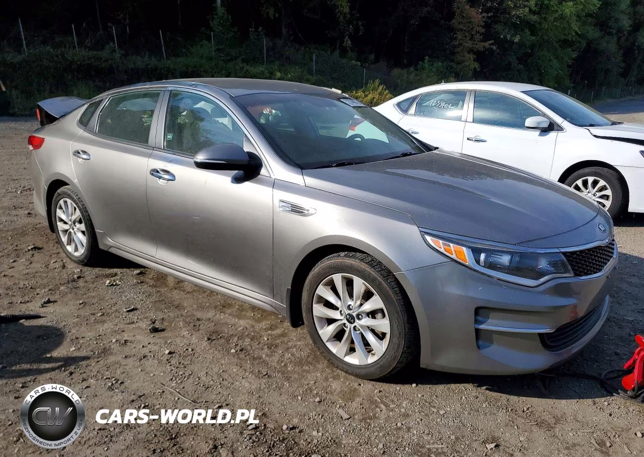 2018 Kia Optima Lx VIN:5XXGT4L3XJG270744 - 4