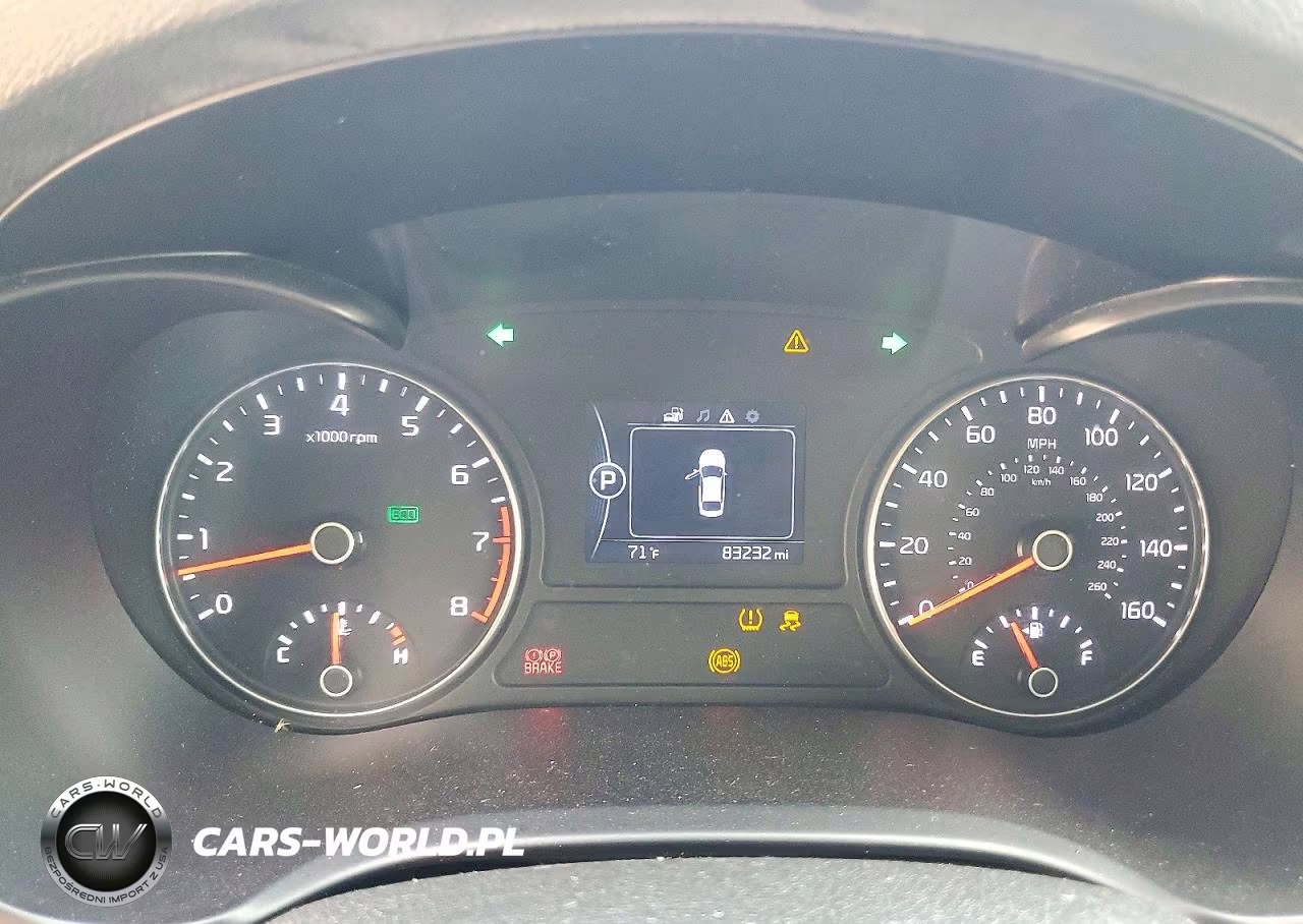 2018 Kia Optima Lx VIN:5XXGT4L3XJG270744 - 9