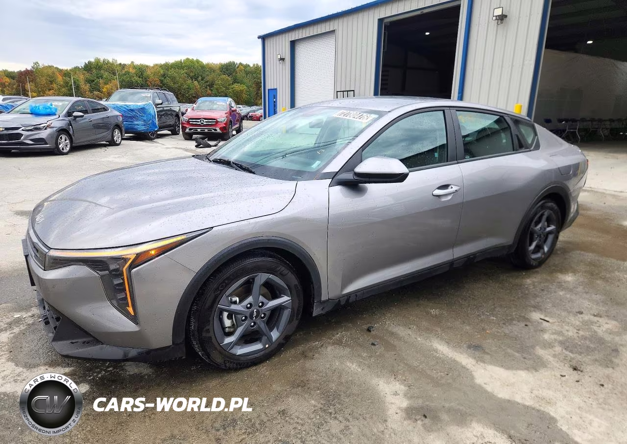 2026 Kia K4 Lxs VIN:3KPFT4DE2TE307941 - 1
