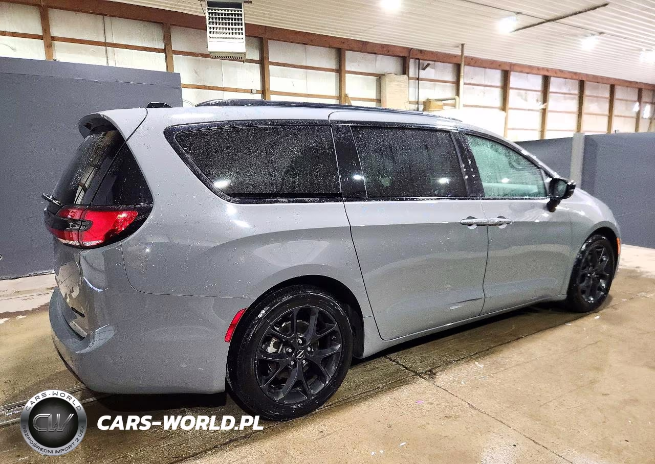 2025 Chrysler Pacifica Limited VIN:2C4RC1GGXSR524417 - 3