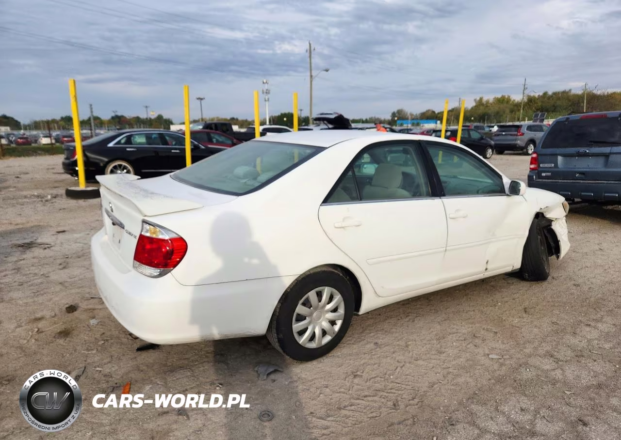 2006 Toyota Camry Le VIN:4T1BE32KX6U680366 - 3