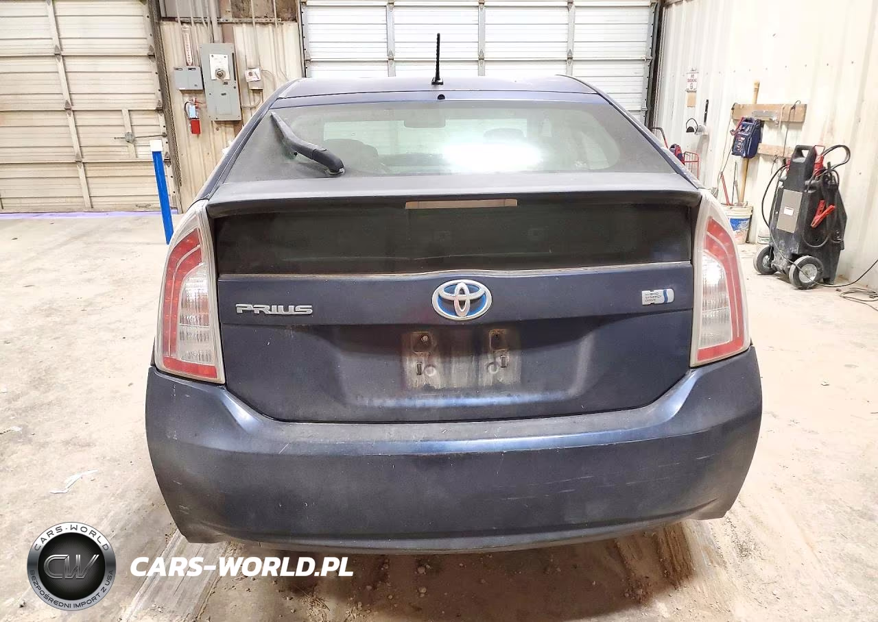 2013 Toyota Prius Two VIN:JTDKN3DU6D1635491 - 6