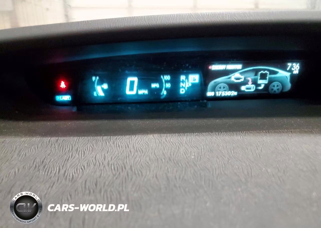 2013 Toyota Prius Two VIN:JTDKN3DU6D1635491 - 9