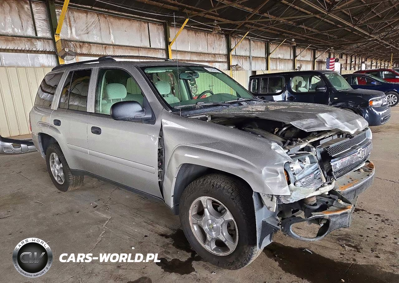 2007 Chevrolet Trailblazer Ls VIN:1GNDT13S672259769 - 4