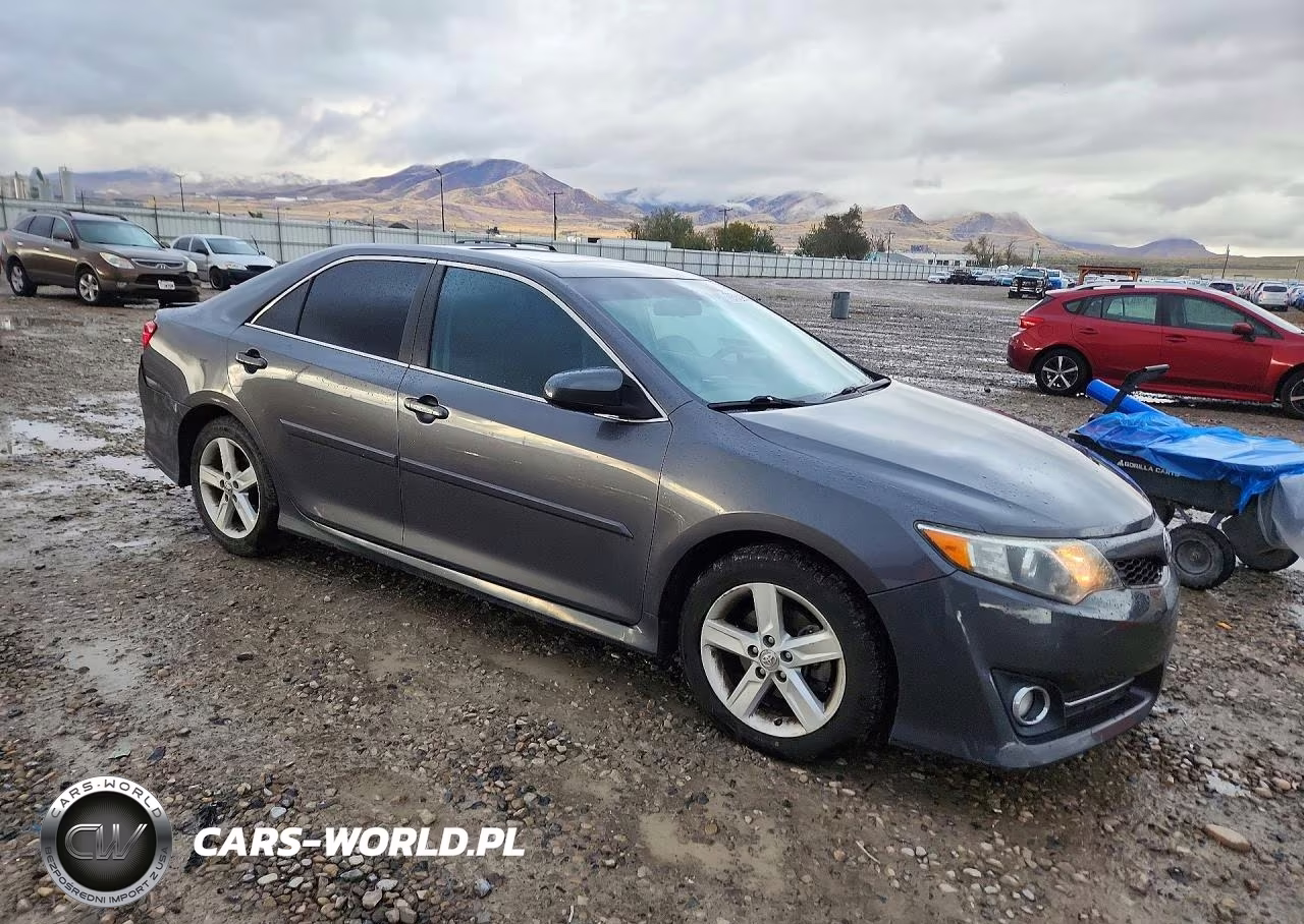 2013 Toyota Camry Se VIN:4T1BF1FK1DU224412 - 4