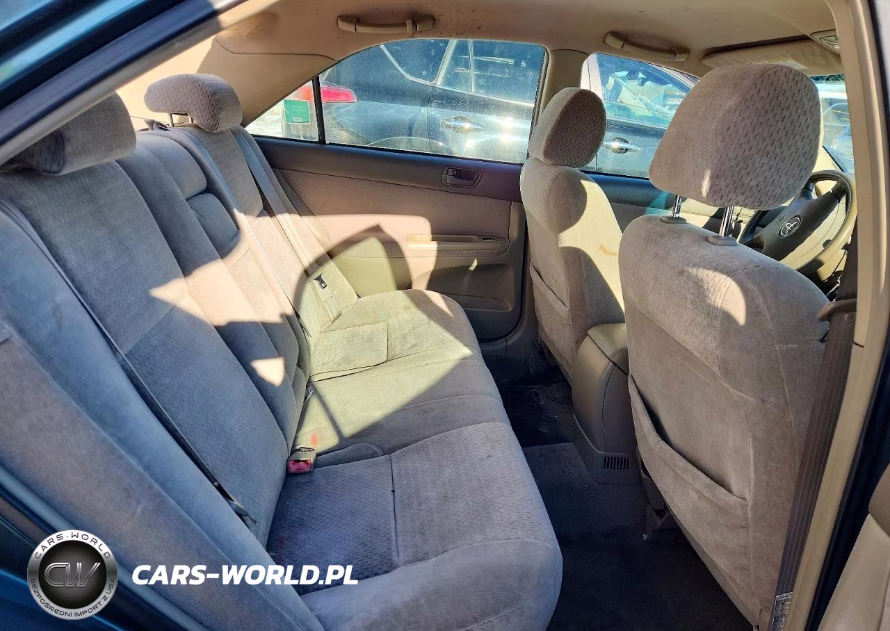 2002 Toyota Camry Le VIN:4T1BE32K92U508081 - 10