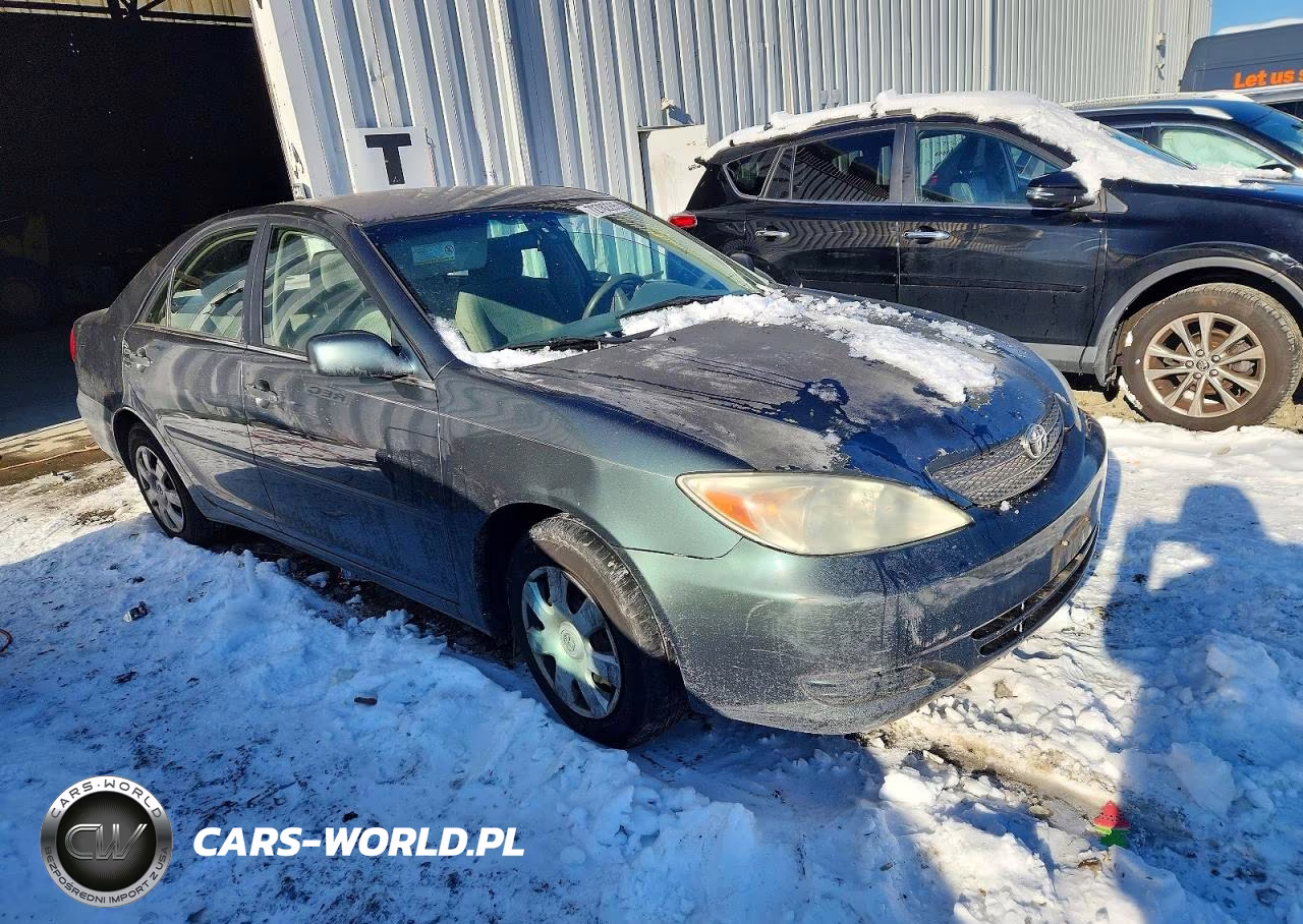 2002 Toyota Camry Le VIN:4T1BE32K92U508081 - 4