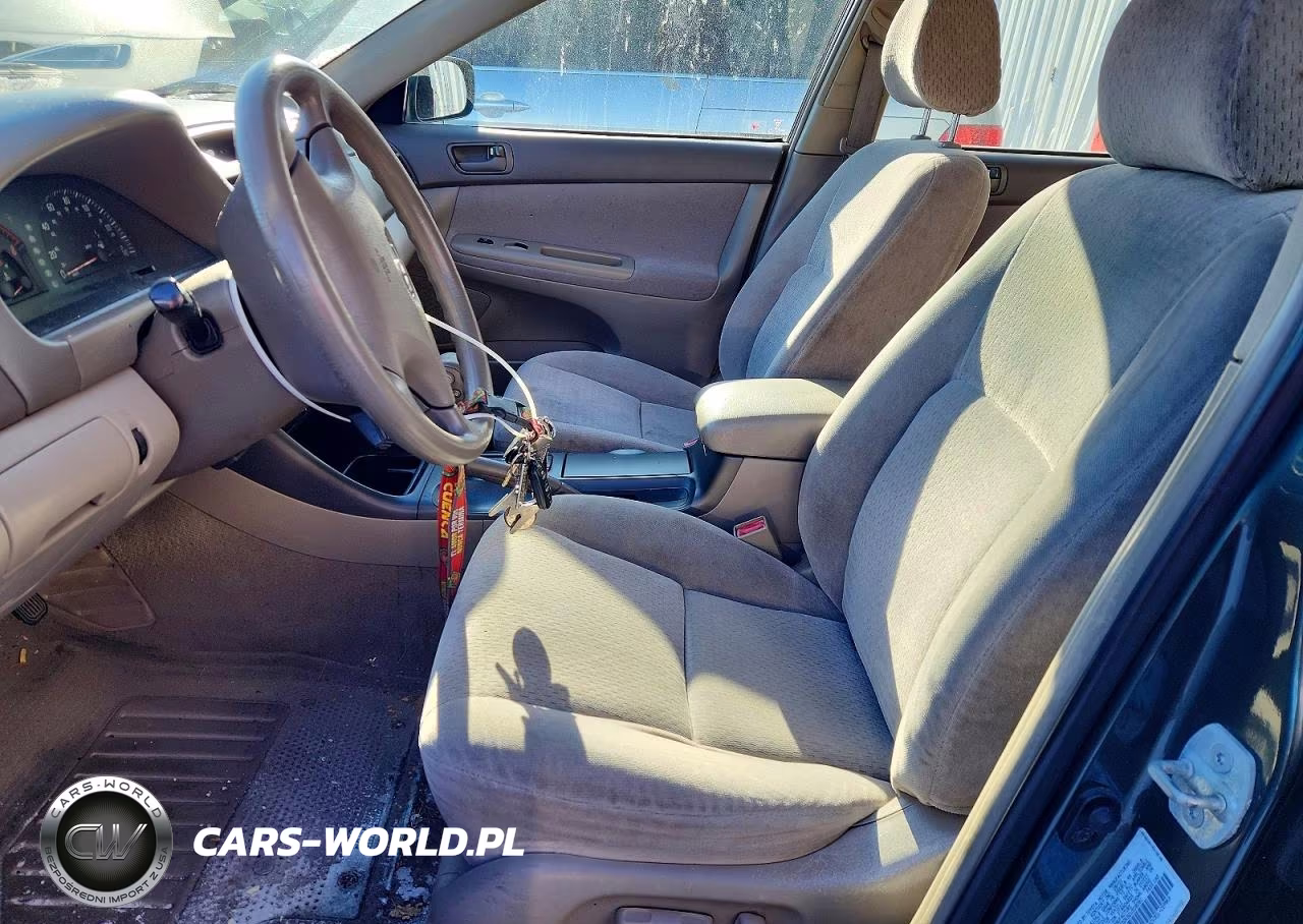 2002 Toyota Camry Le VIN:4T1BE32K92U508081 - 7
