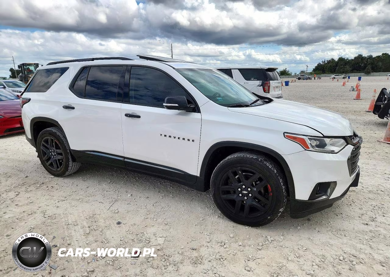 2019 Chevrolet Traverse Premier VIN:1GNERKKW6KJ255832 - 4
