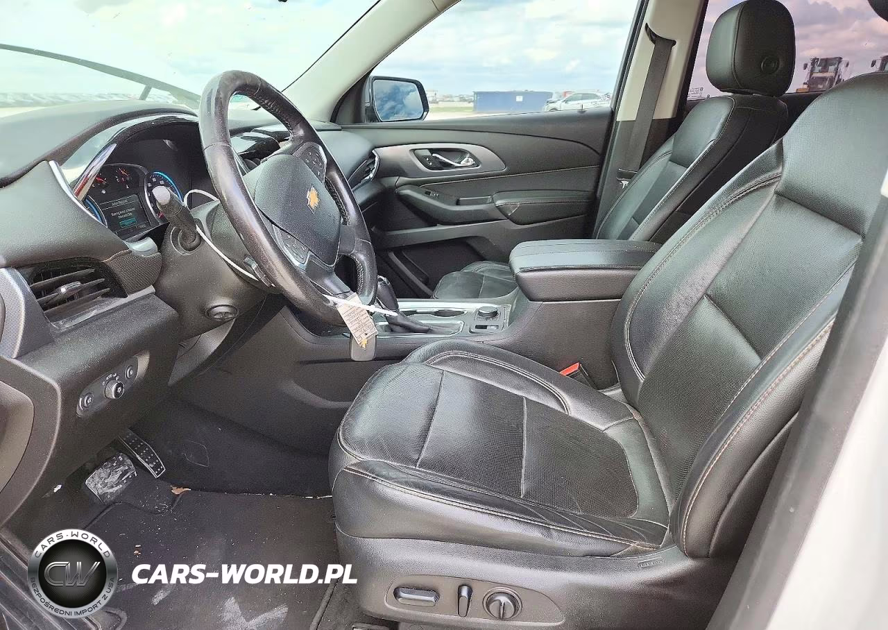 2019 Chevrolet Traverse Premier VIN:1GNERKKW6KJ255832 - 7