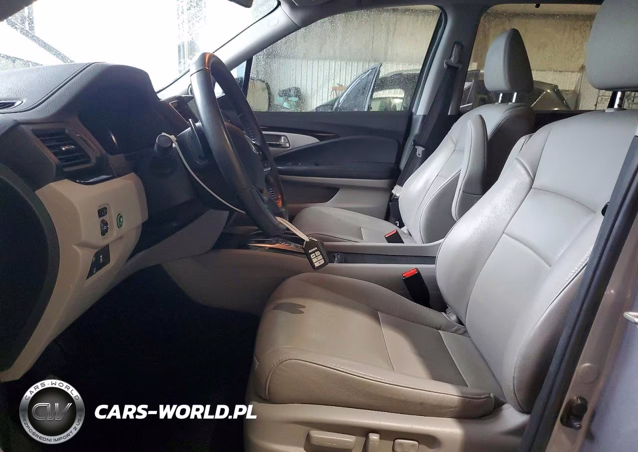 2020 Honda Pilot Touring VIN:5FNYF6H90LB005065 - 7