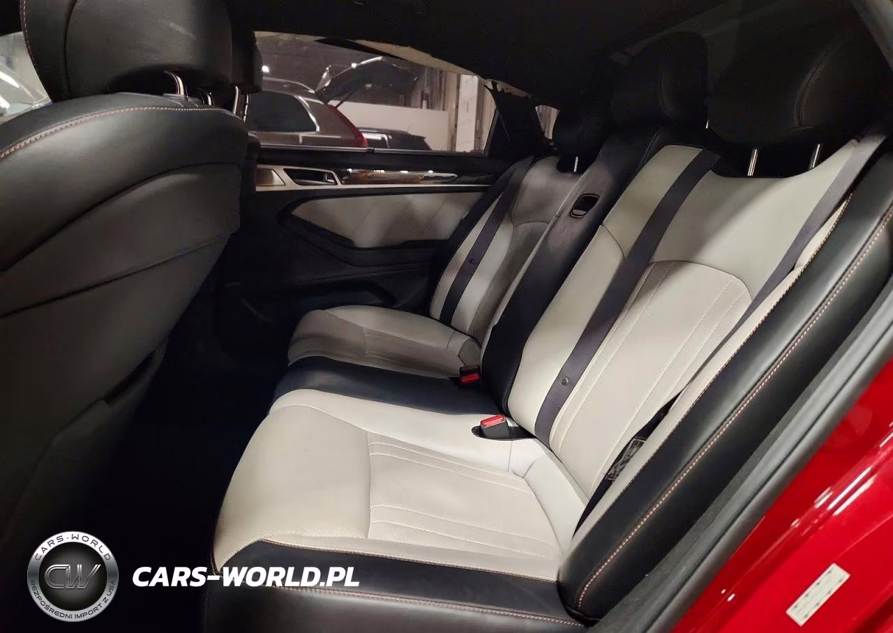2018 Genesis G80 Sport VIN:KMHGN4JBXJU219027 - 10
