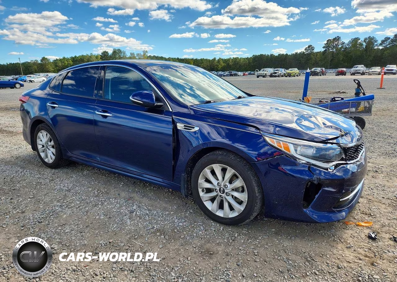 2018 Kia Optima S VIN:5XXGT4L36JG249020 - 4