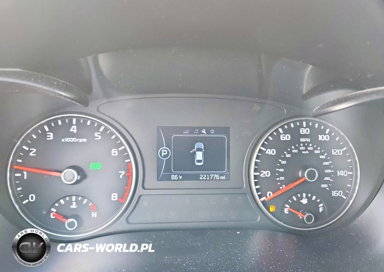 2018 Kia Optima S VIN:5XXGT4L36JG249020 - 9