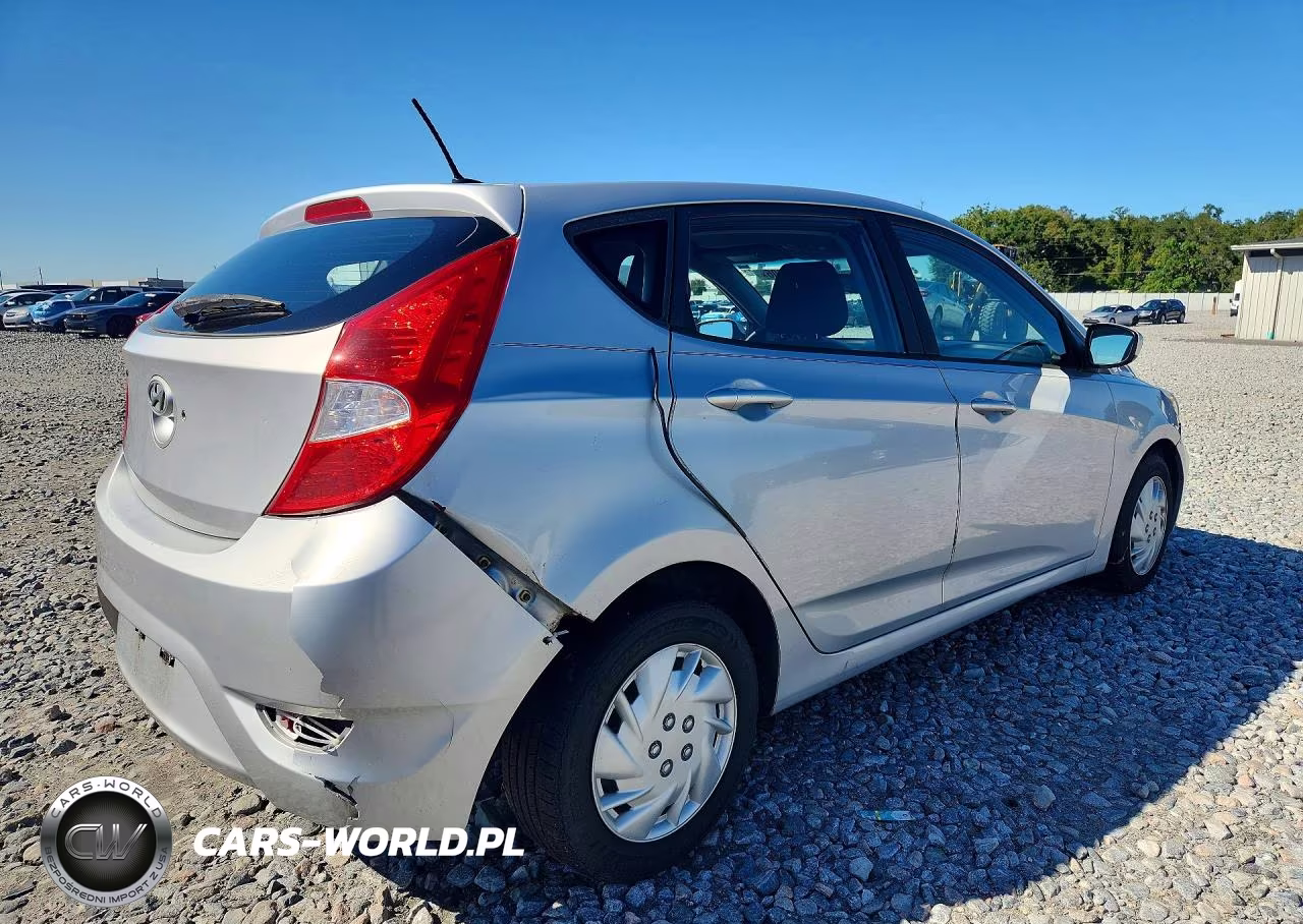 2017 Hyundai Accent Se VIN:KMHCT5AE3HU307643 - 3