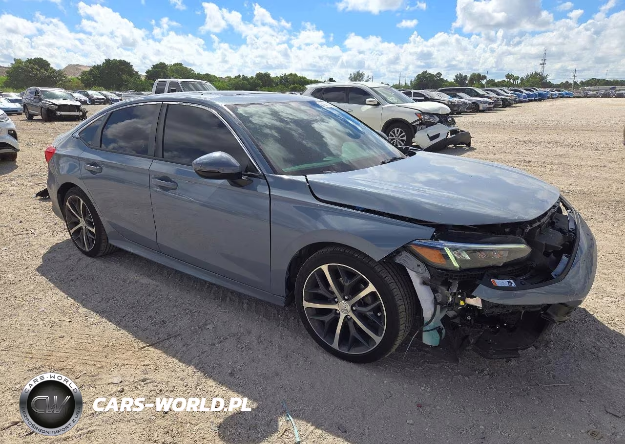 2024 Honda Civic Touring VIN:2HGFE1F94RH302568 - 4