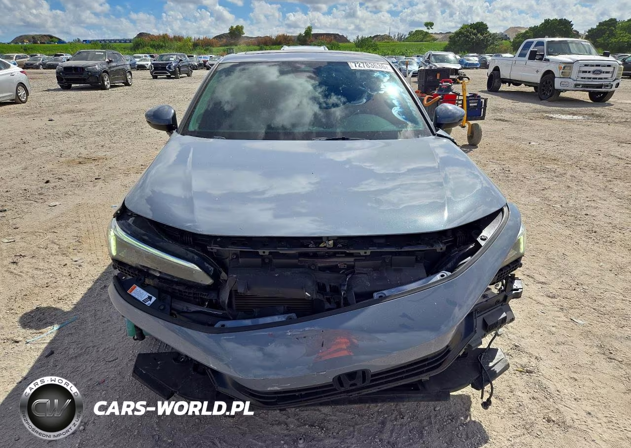 2024 Honda Civic Touring VIN:2HGFE1F94RH302568 - 5