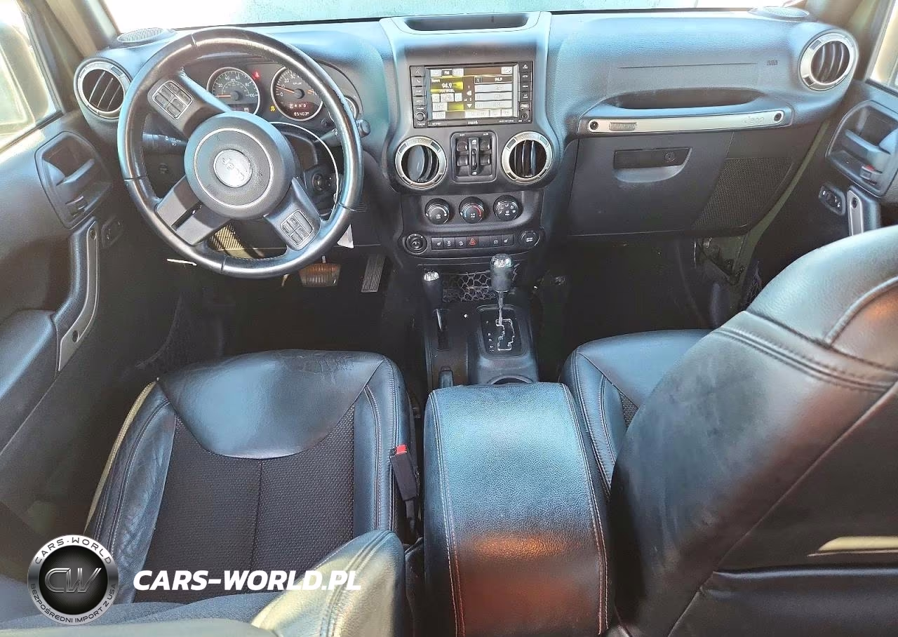 2016 Jeep Wrangler Unlimited Sahara VIN:1C4BJWEGXGL310891 - 8