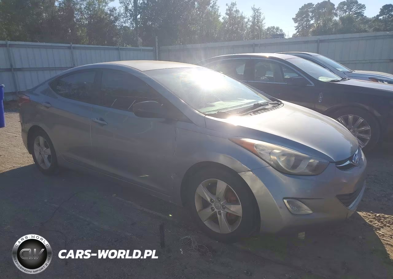 2013 Hyundai Elantra Gls VIN:KMHDH4AE9DU760465 - 4