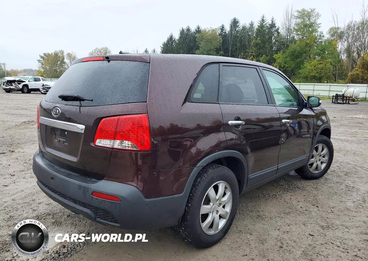 2011 Kia Sorento Lx VIN:5XYKT3A18BG103608 - 3
