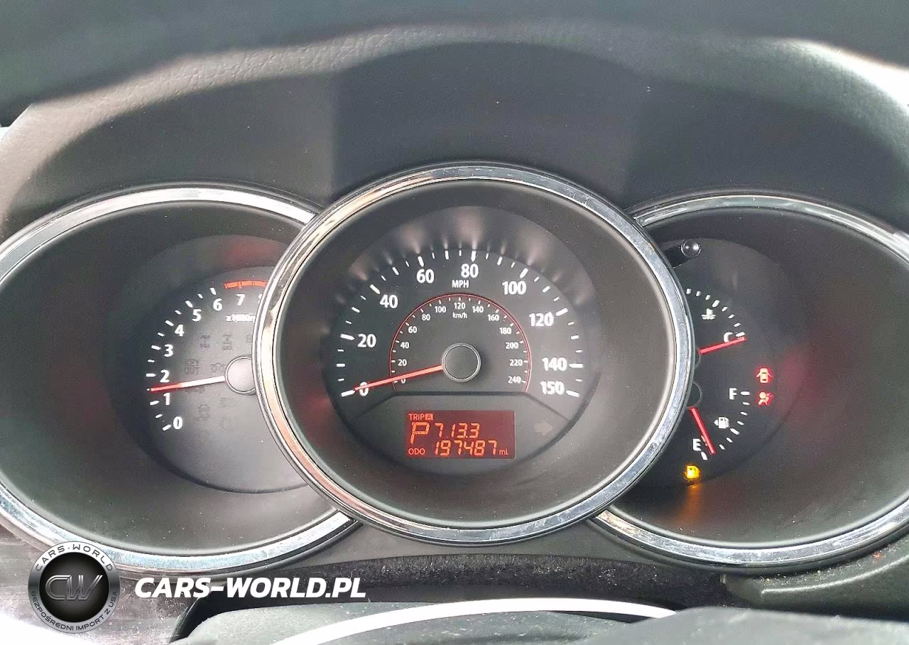 2011 Kia Sorento Lx VIN:5XYKT3A18BG103608 - 9