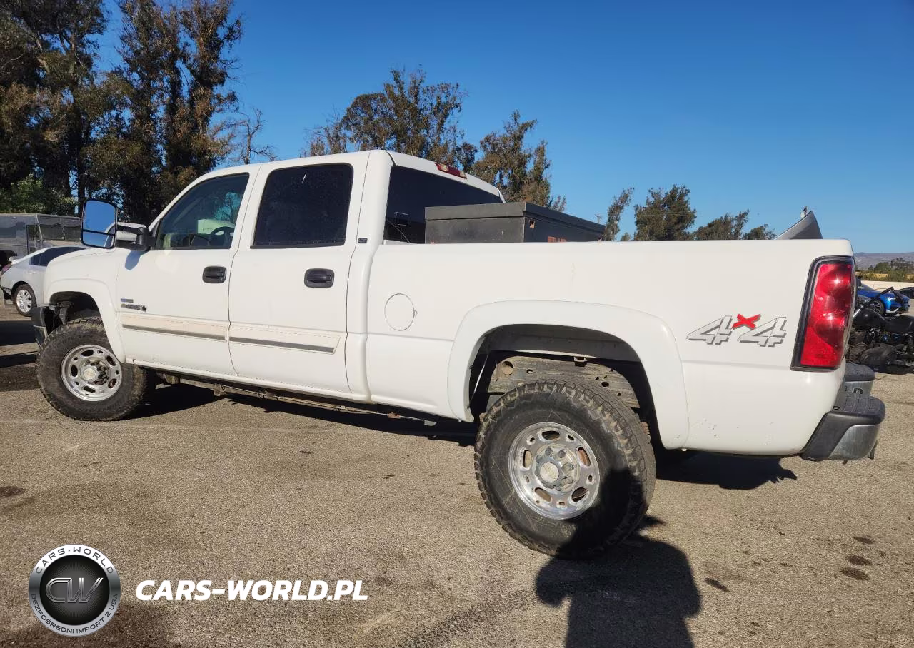 2007 Chevrolet Silverado K2500 Heavy Duty VIN:1GCHK23D67F155330 - 2