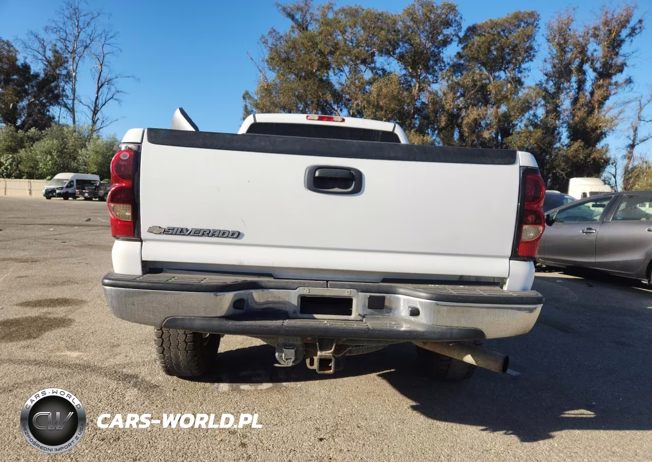 2007 Chevrolet Silverado K2500 Heavy Duty VIN:1GCHK23D67F155330 - 6