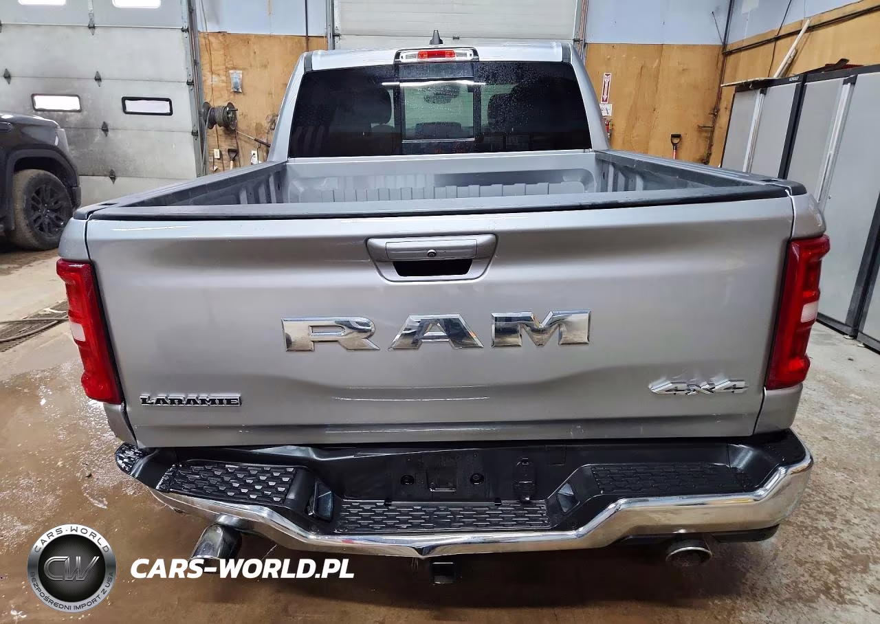 2026 Ram 1500 Laramie VIN:1C6SRFJP2TN249332 - 6