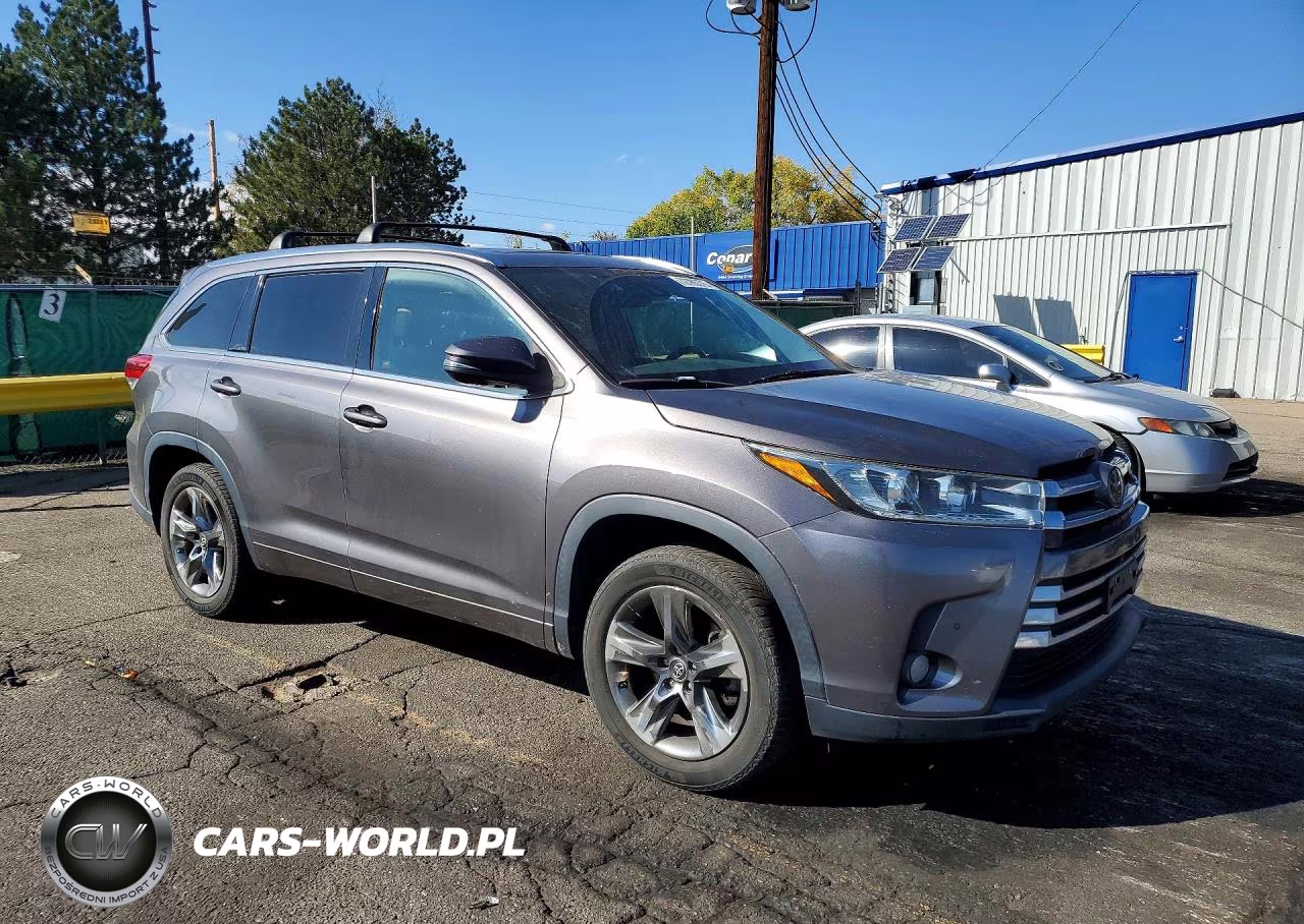 2018 Toyota Highlander Limited Platinum VIN:5TDYZRFH3JS280697 - 4