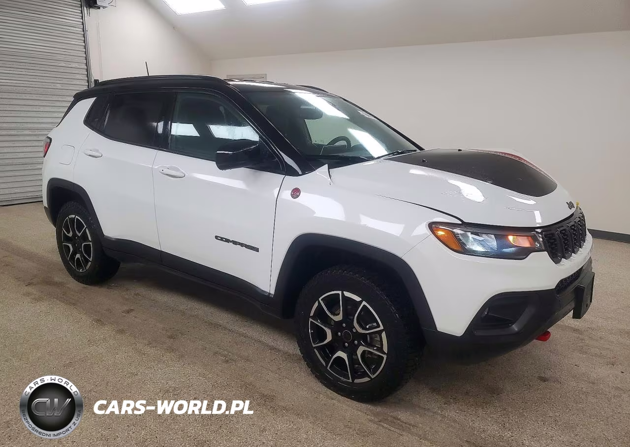 2025 Jeep Compass Trailhawk VIN:3C4NJDDN6ST543620 - 4