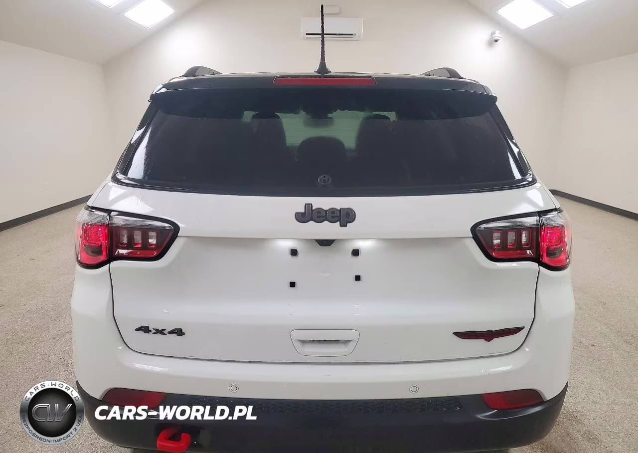 2025 Jeep Compass Trailhawk VIN:3C4NJDDN6ST543620 - 6