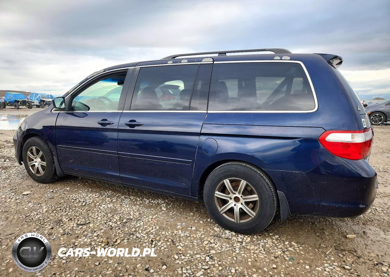 2005 Honda Odyssey Touring VIN:5FNRL38815B002181 - 2