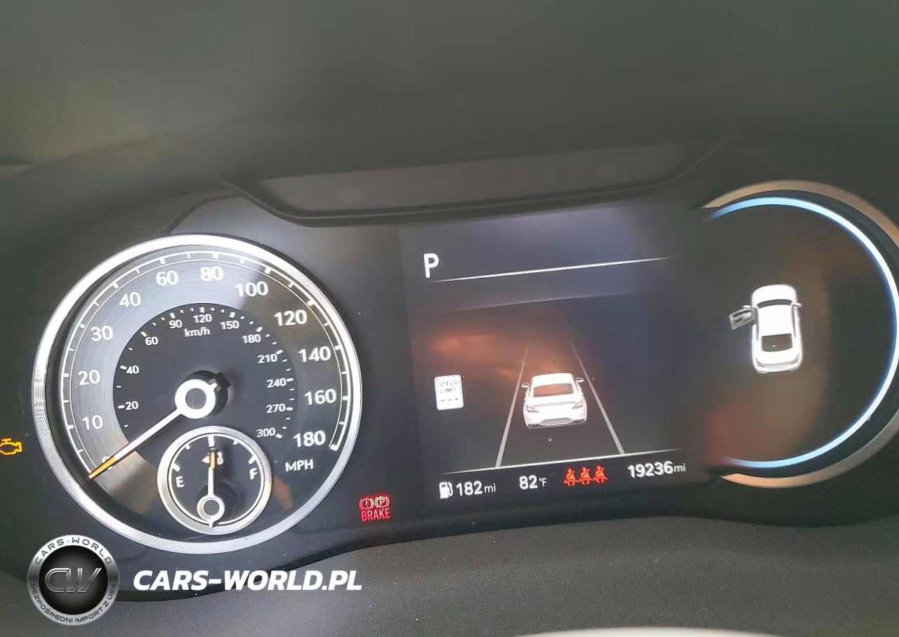 2025 Genesis G70 Base VIN:KMTG34SC4SU148637 - 9