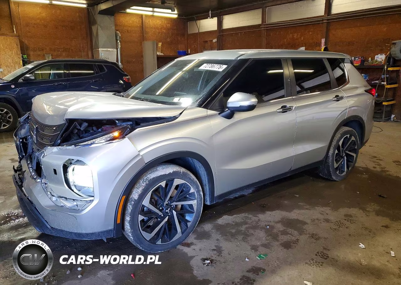 2022 Mitsubishi Outlander Es