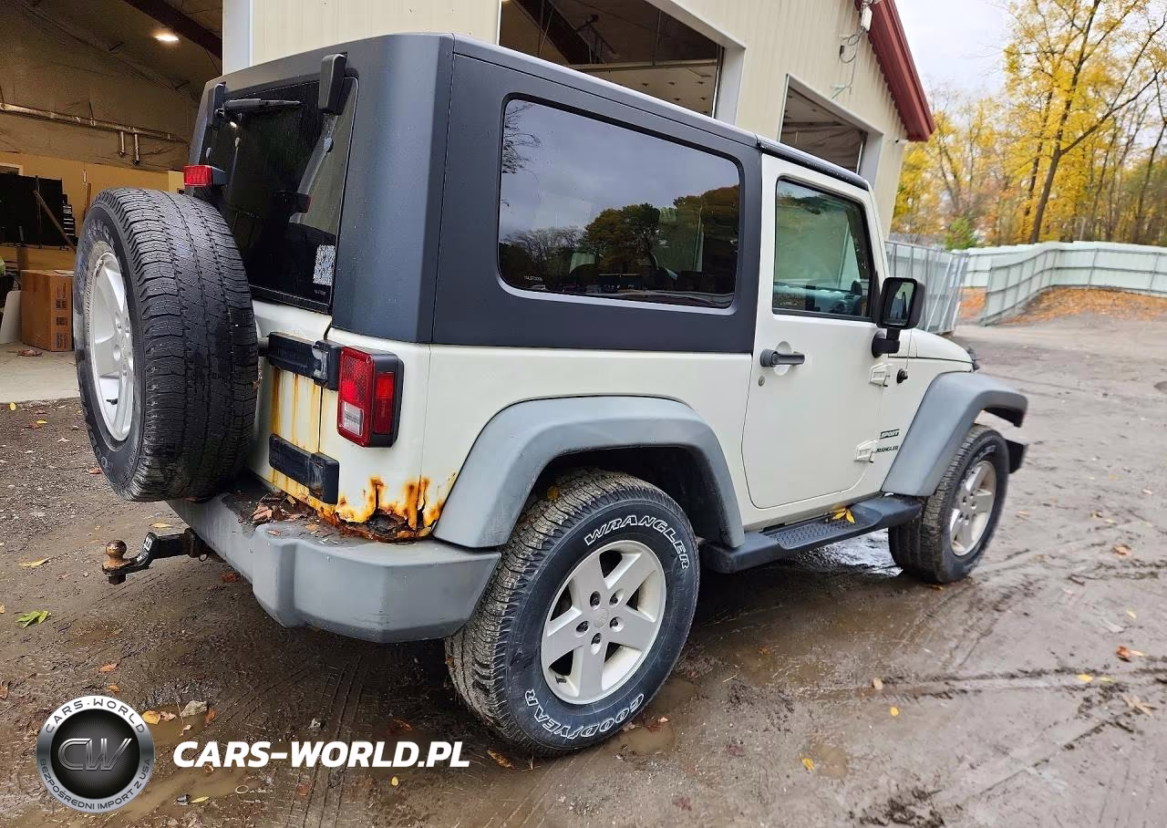 2010 Jeep Wrangler Sport VIN:1J4AA2D15AL116661 - 3