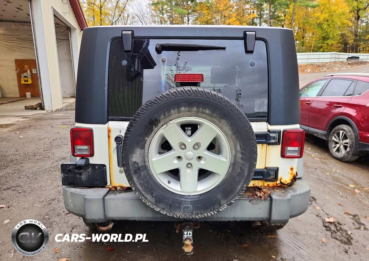 2010 Jeep Wrangler Sport VIN:1J4AA2D15AL116661 - 6