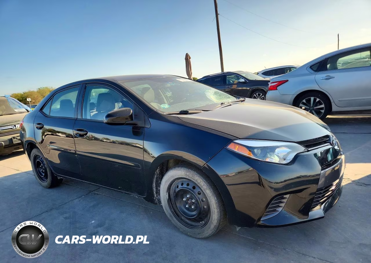 2015 Toyota Corolla Le VIN:5YFBURHE8FP280511 - 4