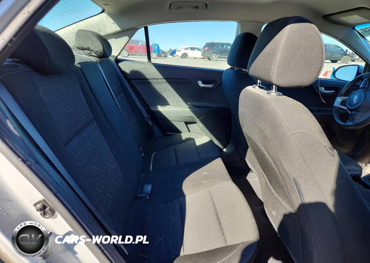 2020 Kia Rio S VIN:3KPA24AD7LE334612 - 10