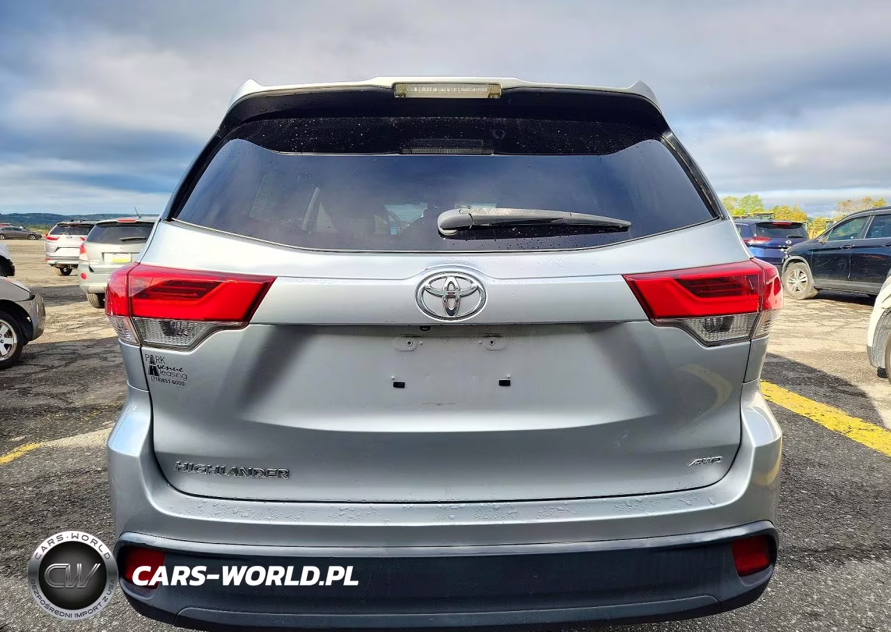 2019 Toyota Highlander Le VIN:5TDBZRFH2KS974529 - 6