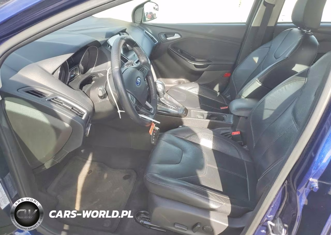 2016 Ford Focus Titanium VIN:1FADP3N25GL374420 - 7