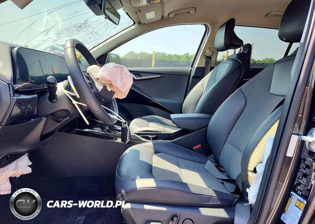 2023 Kia Niro Ex VIN:KNDCR3LE4P5035861 - 7