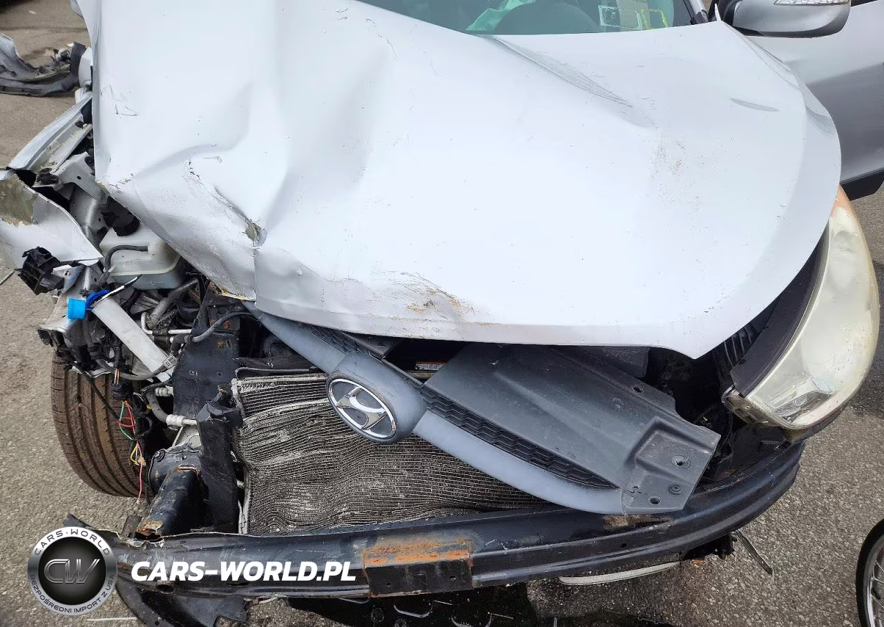 2012 Hyundai Tucson Gls VIN:KM8JUCAC3CU472334 - 12