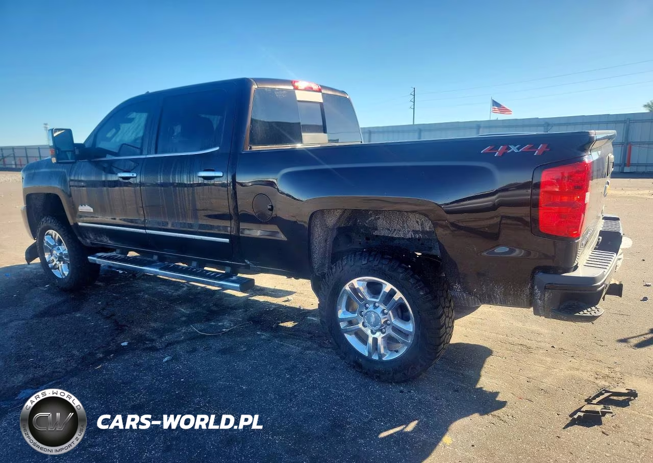 2018 Chevrolet Silverado K2500 High Country VIN:1GC1KXEYXJF121509 - 2
