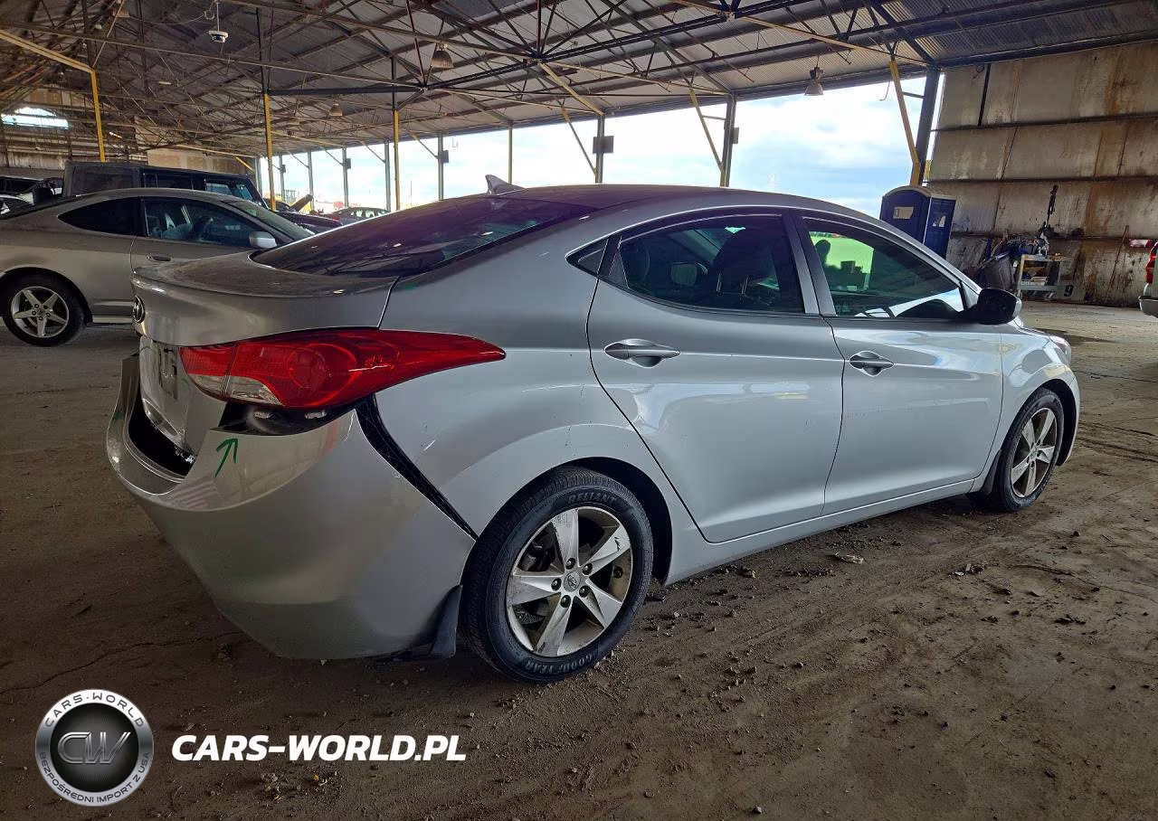 2013 Hyundai Elantra Gls VIN:5NPDH4AE3DH392699 - 3