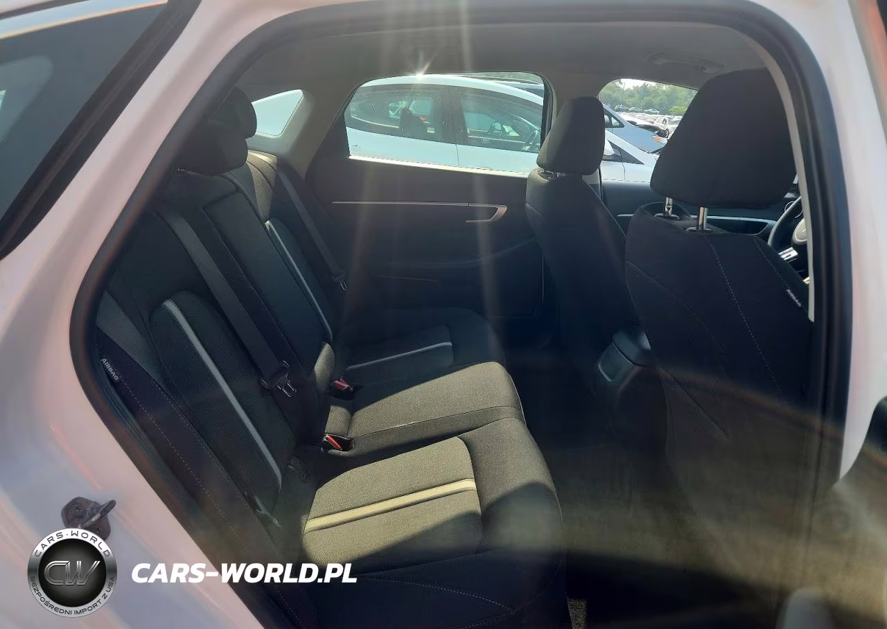 2025 Hyundai Sonata Sel VIN:KMHL64JA0SA468054 - 10