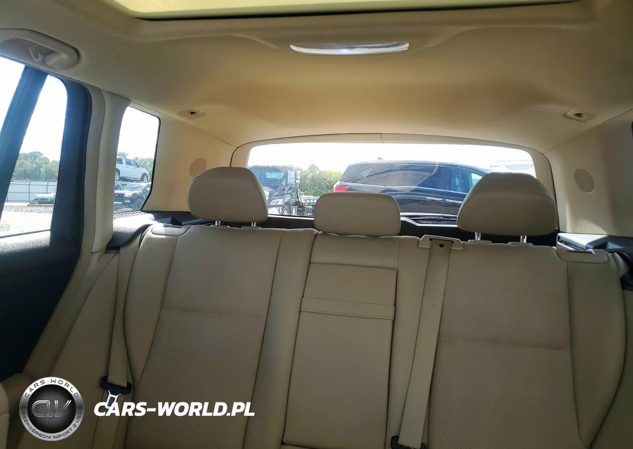 2011 Mercedes-Benz Glk 350 VIN:WDCGG5GB0BF654151 - 10