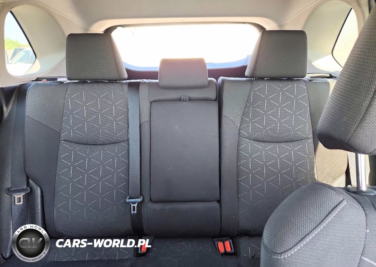 2021 Toyota Rav4 Hybrid Xle VIN:4T3RWRFV2MU028218 - 10