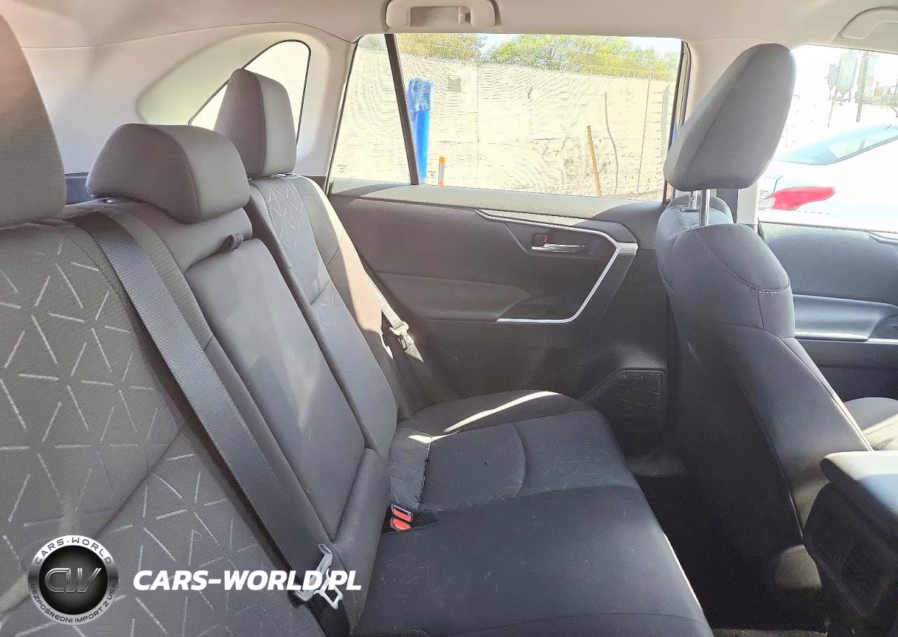 2021 Toyota Rav4 Hybrid Xle VIN:4T3RWRFV2MU028218 - 11
